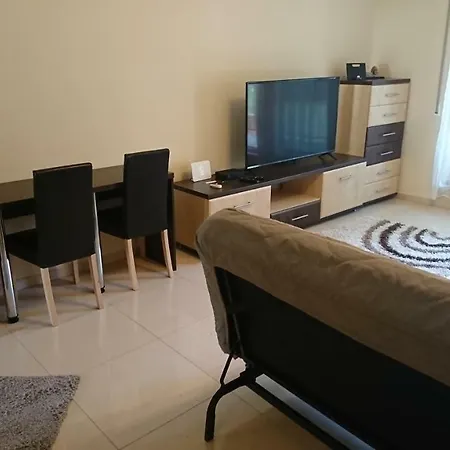 Mala Apartment
